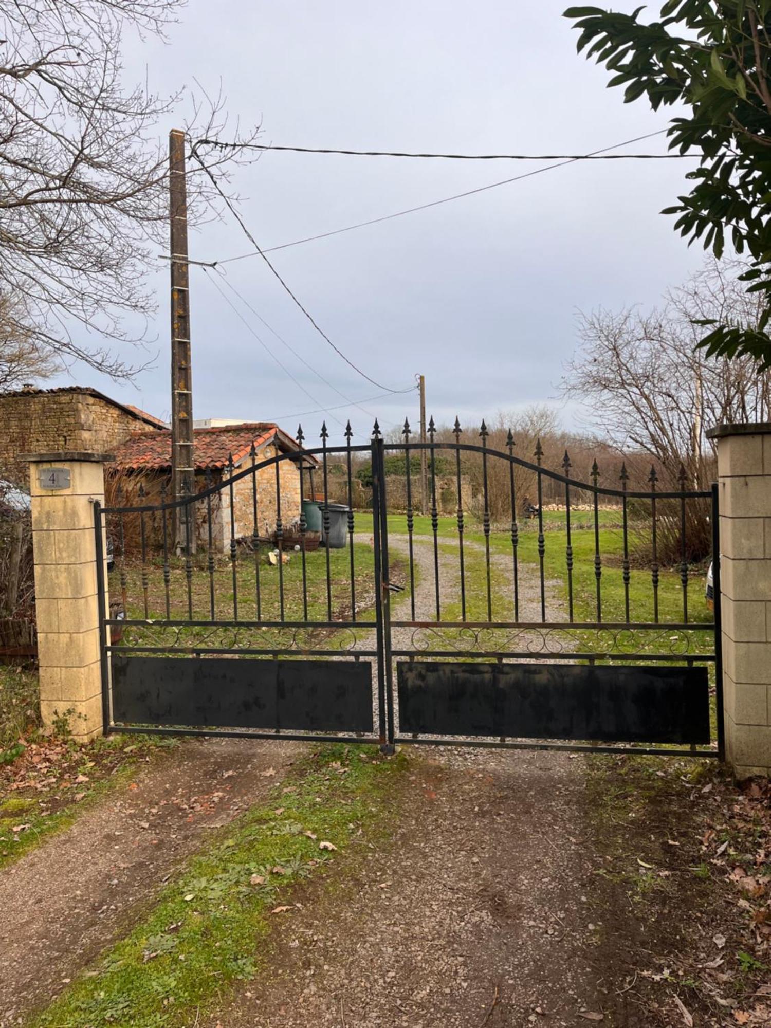 Beaulieu-sur-Sonnette Le Plantier2 빌라 외부 사진